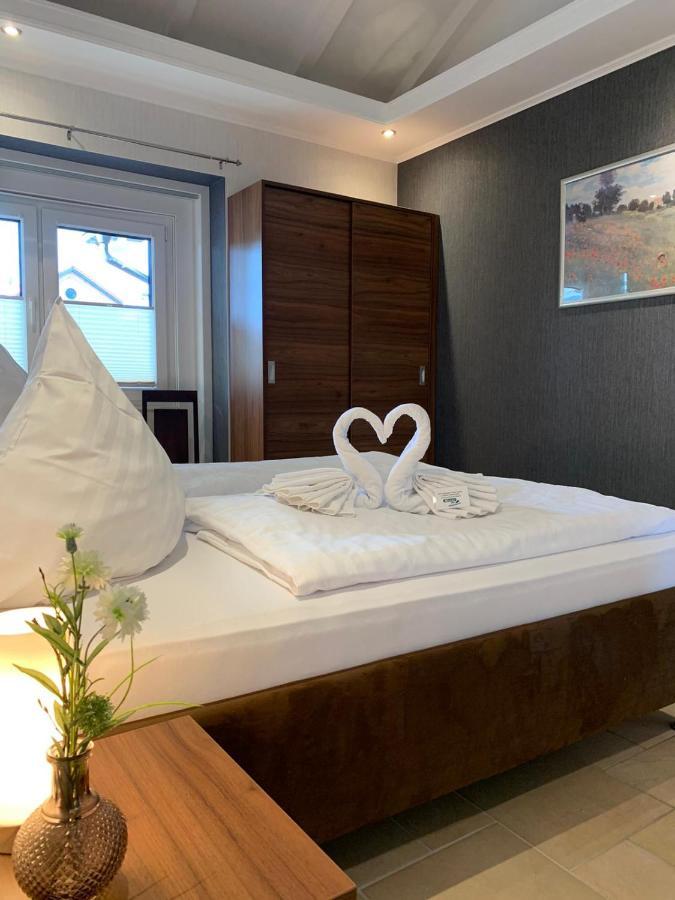 Motel Am Buergerpark แวเทอ ภายนอก รูปภาพ